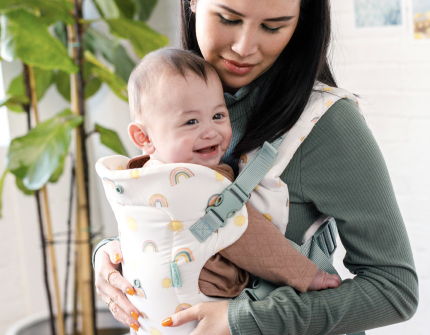 FLIP 4-IN-1 CONVERTIBLE CARRIER RAINBOW