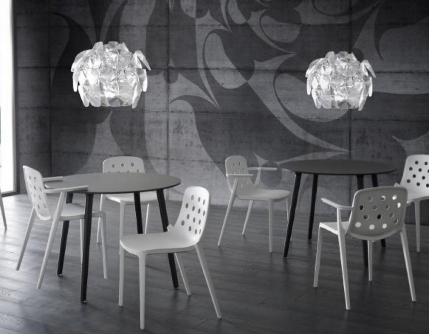 Isidora/P* Armchair
