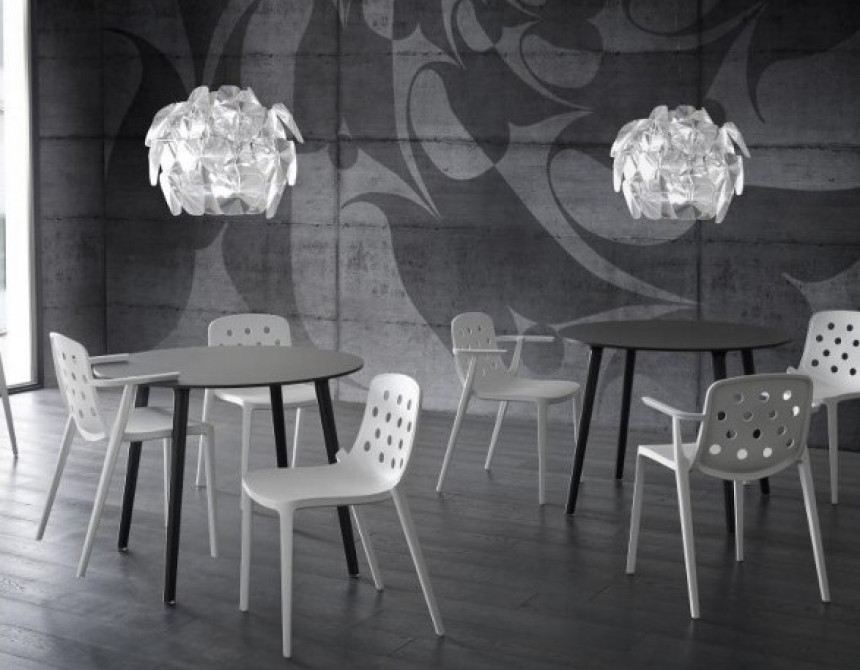 Isidora* Chair