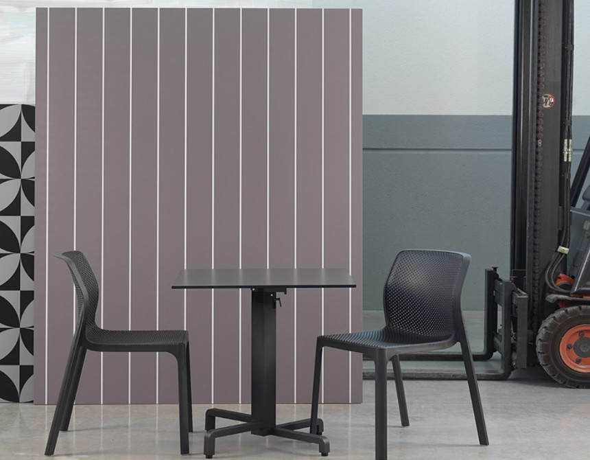 Bit* Chair