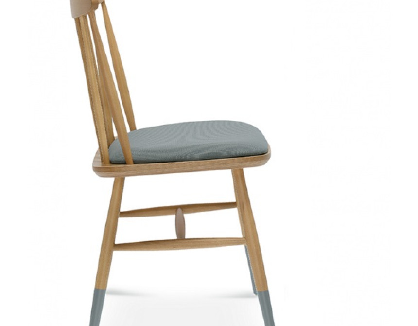 Wand/V* Chair CAT.A