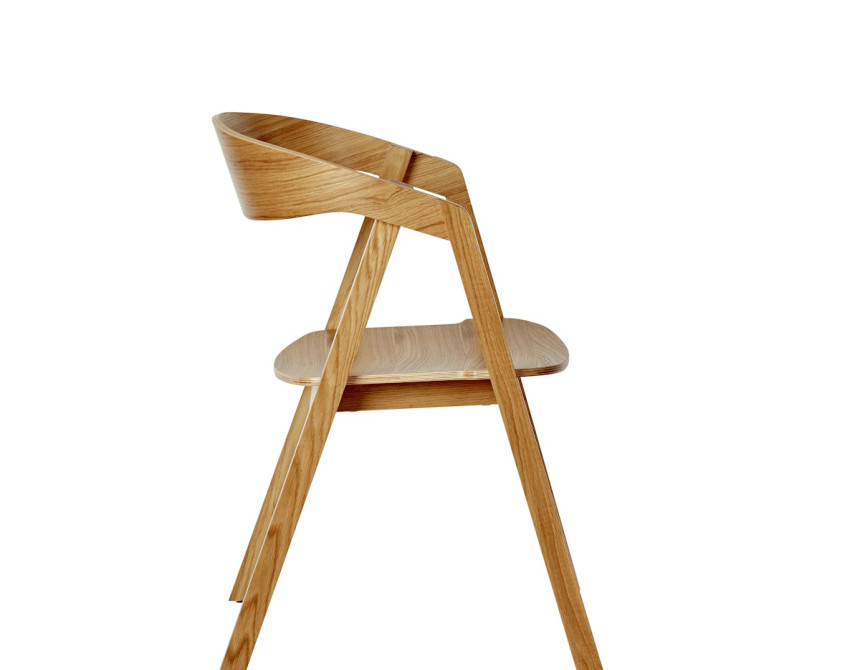Guru* Armchair